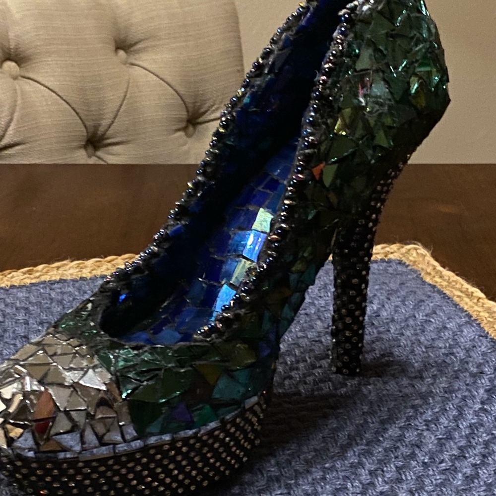 Cinderella’s glass slipper - Picture 2 of 12